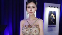 Maaf efek pola hidup sehat. Tidur 23.00, olga (olahraga), no sugar, dan real food, tulis Nita Gunawan terkait perubahan penampilan dilihat di Instagram, Jumat (6/3/2026). (Foto: dok Instagram nitagunawan09)