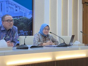 Video: Kemlu Evakuasi 32 WNI di Iran Tahap Pertama