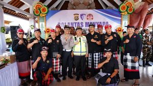 Momen Polantas Menyapa di Bali, Kakorlantas Sapa Pecalang hingga Driver Ojol