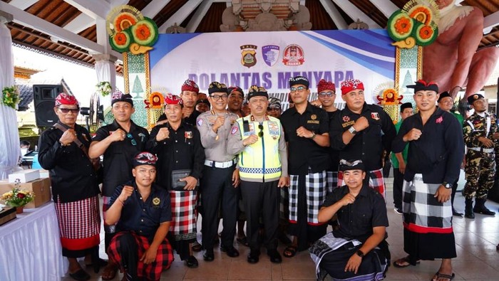 Polantas Menyapa di Bali (dok.Korlantas Polri) Polantas Menyapa di Bali (dok.Korlantas Polri)