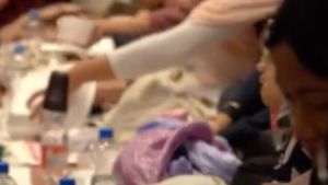 Video: Gimana Sih Rasanya Ramadan Pertama Kali di Luar Negeri?