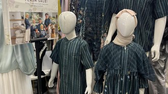 Beli Sarimbit Lebaran di Bazar Rendezvous AEON Tanjung Barat, Diskon 70%