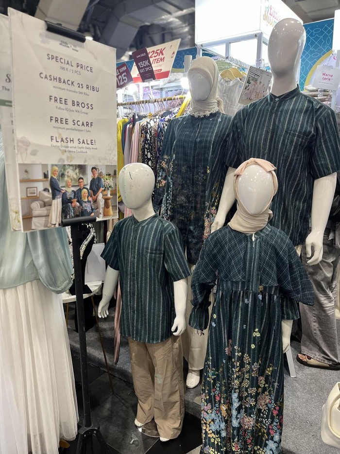 Berburu koleksi sarimbit keluarga di bazar hijab dan busana muslim, Rendezvous Modest Market X Bank Syariah Nasional mulai dari 3-15 Maret 2026 di AEON Tanjung Barat, Jakarta.