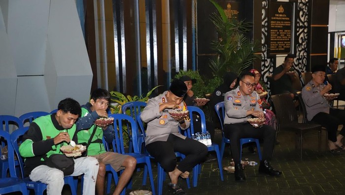 Sahur gratis di Polres Kediri