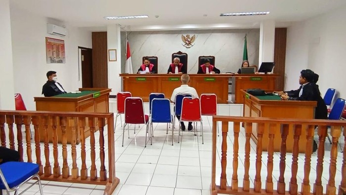 Sidang putusan Giovanni Bintang Rahardjo eks Dirut PD Petrogas Karawang di Pengadilan Tipikor Bandung