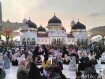 Masjid Raya Baiturrahman Terima Sertifikat Penetapan Cagar Budaya Nasional