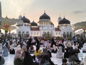 Masjid Raya Baiturrahman Terima Sertifikat Penetapan Cagar Budaya Nasional