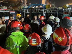 Kapal Terbalik di Perairan Batam, 3 Orang Tewas dan 1 Masih Dicari