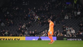 Tottenham Bapuk, Fans Cabut dari Stadion di Paruh Babak