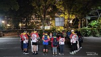 Brifing dan doa bersama sebelum memulai kegiatan
