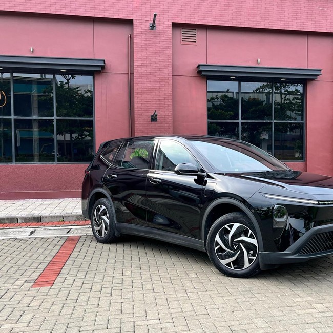 Potret Mobil Listrik MPV 7-Seater Terbaru VinFast