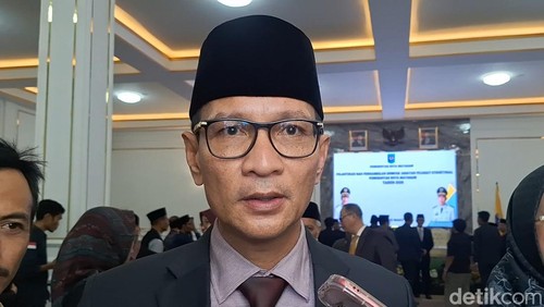 Wali Kota Mataram Mohan Roliskana seusai pelantikan 9 pejabat, Kamis (5/3/2026).