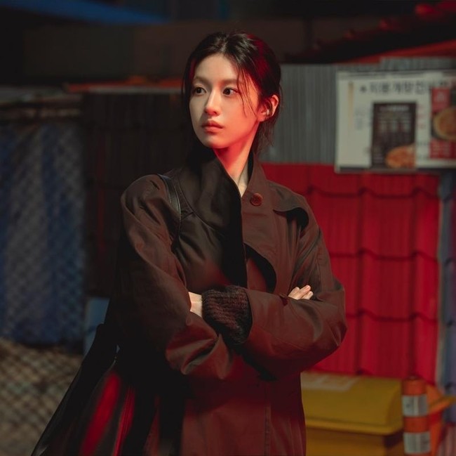 First Look Go Youn Jung di Drakor We Are All Trying Here