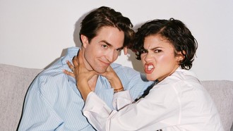 Foto Terbaru Zendaya Diduga Jadi Bukti Dirinya Sudah Nikah dengan Tom Holland