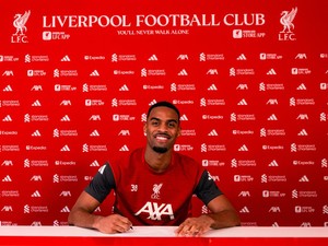 Gravenberch Perpanjang Kontrak di Liverpool, Bertekad Tambah Gelar Juara