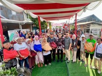 Andre Rosiade Salurkan 500 Paket Sembako untuk Kebutuhan Ramadan Warga Jati