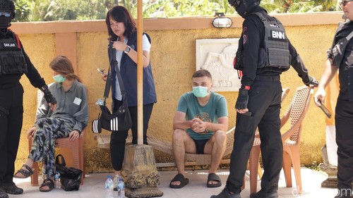 Dua WN Rusia ditangkap BNN terkait laboratorium narkoba di Bali, Sabtu (7/3/2026).