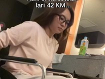 Selebgram Erika Richardo Berkursi Roda Usai Maraton
