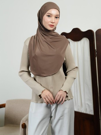 Borong 10 Hijab Hanya Rp 100 Ribu di Bazar Rendezvous Market, Stok Terbatas