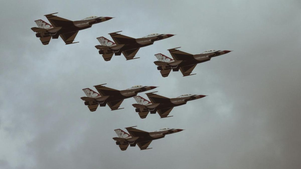 Iran attacks US bases & escalation in Lebanon