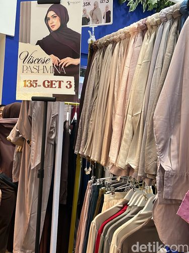 Koleksi hijab untuk Lebaran 2026 di Rendezvous Modest Market X Bank Syariah Nasional mulai dari 3-15 Maret 2026 di AEON Tanjung Barat, Jakarta.