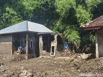 Pilu Banjir Bandang Buleleng: Tewas Saat Selamatkan Mobil-1 Anak Masih Hilang