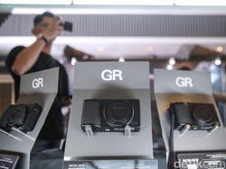 Mengenal Ricoh GR IV Monochrome, Kamera Kompak untuk Fotografi Hitam Putih
