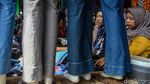 Momen Belanja Lebaran Lebih Awal, Pasar Tanah Abang Dipadati Warga