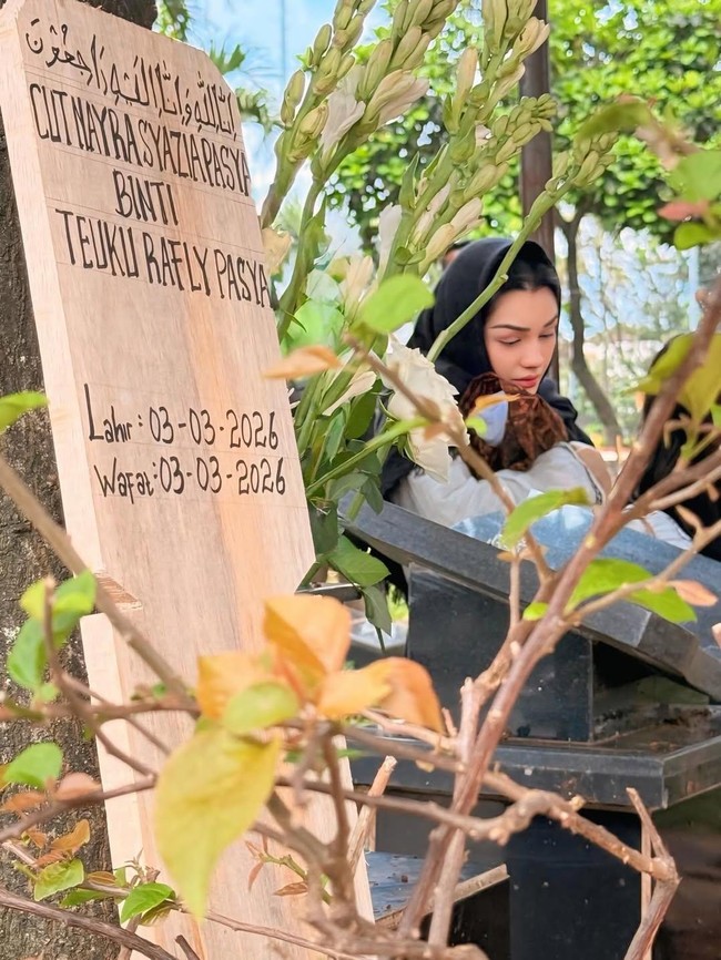 Innalillahi... Nurah Sheivirah Keguguran, Pilu Makamkan Calon Bayi