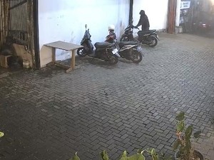 Aksi Sat-set Maling di Sukabumi, Cukup 5 Detik Bisa Gondol Motor
