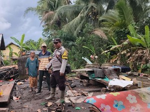 63 Rumah di Banyuasin Rusak Parah Usai Diterjang Angin Puting Beliung