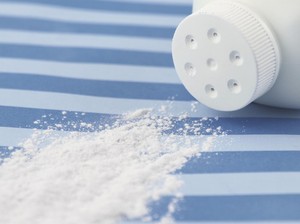 Pakai Bedak di Badan Kembali Viral, Body Care Jadul yang Bikin Wangi Seharian