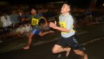 Puluhan Pelajar Ikuti Lomba Lari Tanpa Alas Kaki di Tegal