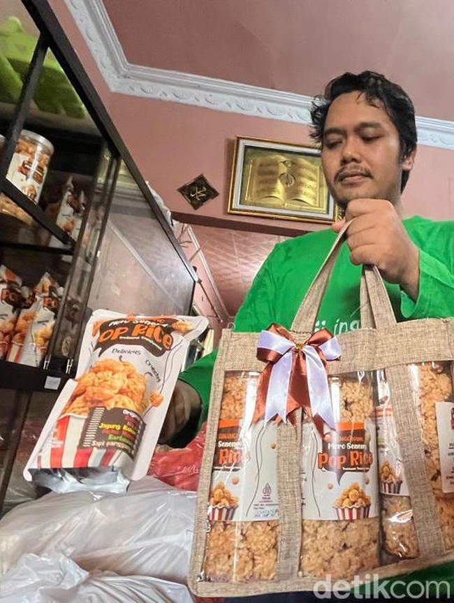 Rengginang Moro Seneng di Mojokerto Laris Manis Jelang Lebaran