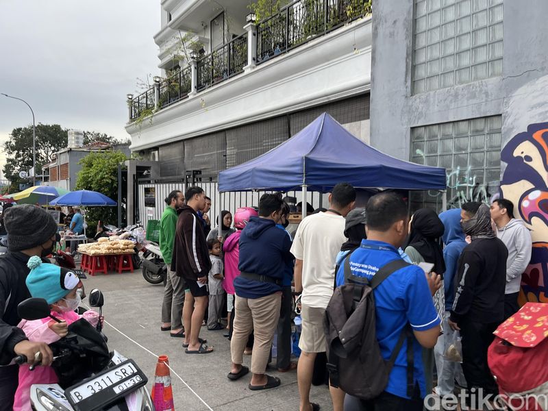 Seru Banget! Berburu Takjil di Kawasan Andara yang Lagi Viral