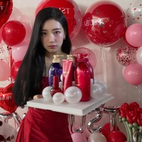 Penggemar dapat menantikan comeback Suzy lewat drama terbaru, Potraits of Delusion bersama Kim Seon Ho tahun ini. Foto: dok. Instagram @skuukzky