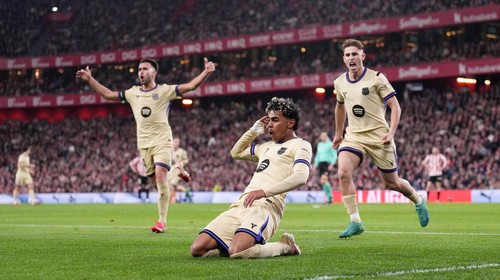 BILBAO, SPAIN - MARCH 07: Lamine Yamal of FC Barcelona celebrates scoring his teams first goal during the LaLiga EA Sports match between Athletic Club and FC Barcelona at Estadio de San Mames on March 07, 2026 in Bilbao, Spain. (Photo by Juan Manuel Serrano Arce/Getty Images)