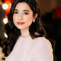 7 Potret Cantik Amanda Rigby, Aktris yang Ramai Dijodohkan dengan Andre Taulany