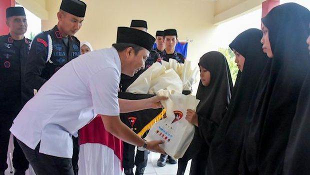 Bupati Luwu Utara (Lutra), Sulawesi Selatan (Sulsel), Andi Abdullah Rahim melakukan safari Ramadan di Mako Batalyon D Pelopor Brimob.