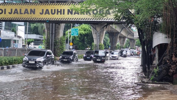 Banjir di Mampang, Jakarta Selatan.