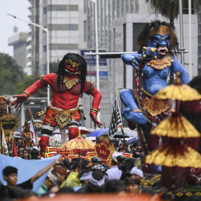Jelang Nyepi, Pawai Ogoh-ogoh Ramaikan Bundaran HI