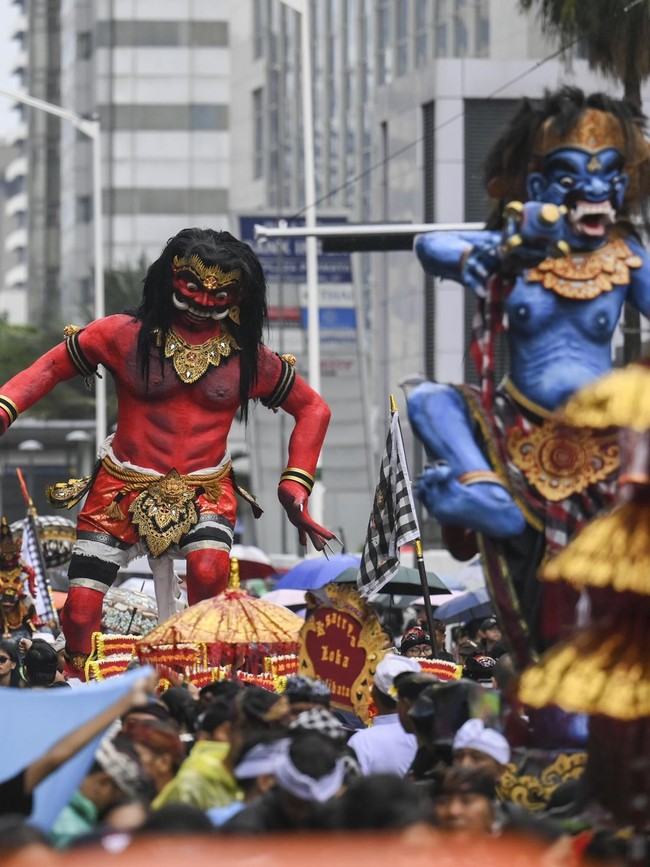 Jelang Nyepi, Pawai Ogoh-ogoh Ramaikan Bundaran HI