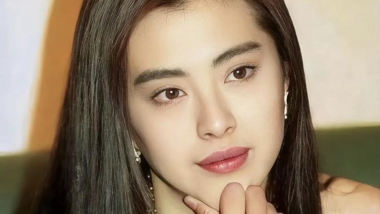 9 Pesona Joey Wong, Ratu Horor Asia yang Awet Muda di Usia 59 Tahun