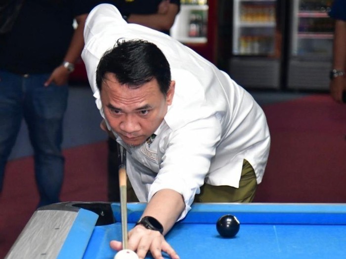 Dari Meja Biliar Rp486 Juta hingga Garasi Eksklusif: Kisah Ketua DPRD Sumsel yang Menjelma Menjadi Sorotan!