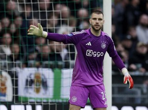 Kevin Diks Oke di UEFA Conference League, Maarten Paes Bisa Ikuti?