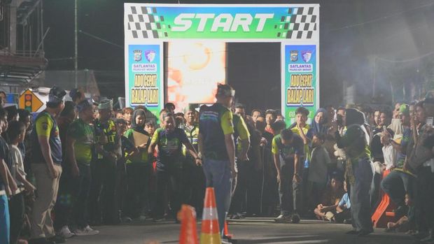 Polres Kepulauan Meranti menggelar kegiatan Fun Night Run 'Go Sprint Go Green'. (Dok. ist)