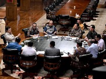 Prabowo Rapat Maraton di Hambalang, Bahas Geopolitik hingga Kesiapan Lebaran