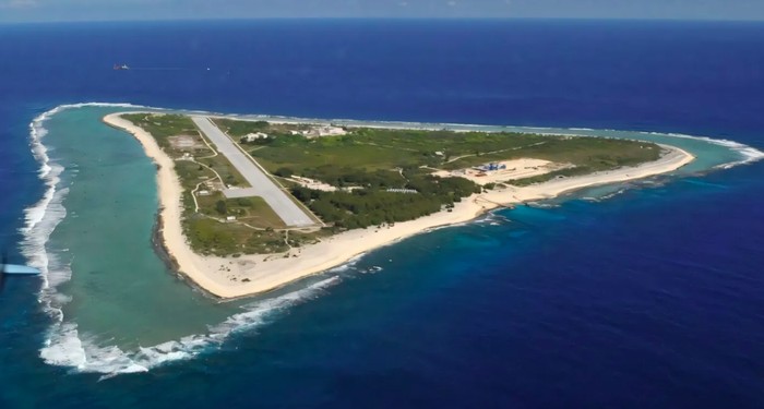 Pulau Minamitorishima sangat terpencil sehingga dinilai berpotensi menjadi tempat penyimpanan limbah radioaktif jangka panjang.