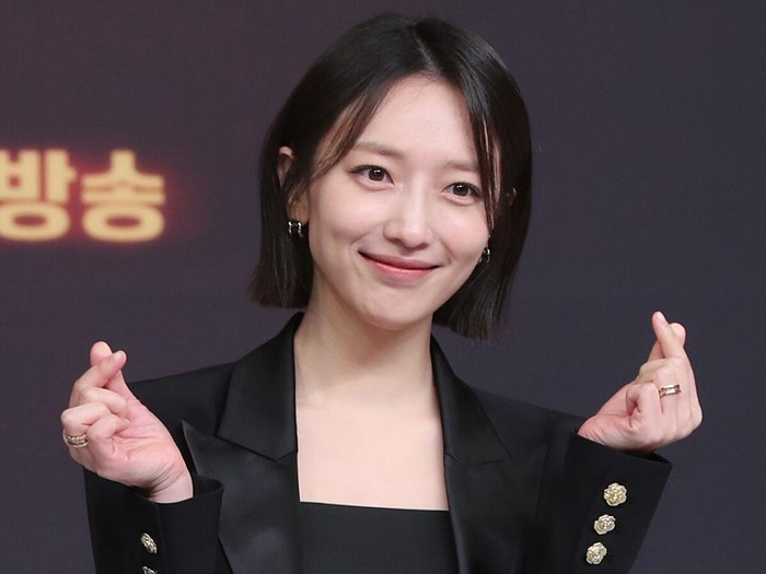Penampilan Pyo Ye Jin di press conference drama Korea Taxi Driver 3.