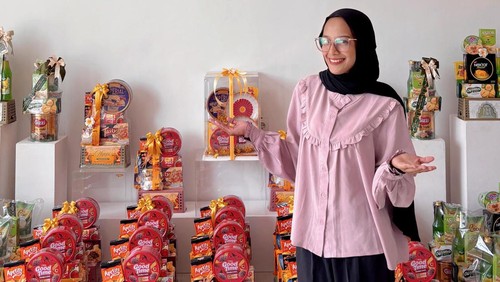 Rizky Elisia Sandra, pemilik bisnis Nayaka Seserahan di Desa Kaliasem, Lovina, Singaraja, Buleleng, Bali. (Foto: Nayaka Seserahan)